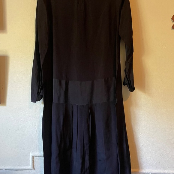 Black dress with tie - Picture 3 of 3